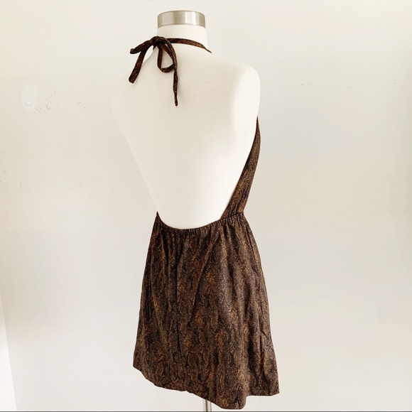 Snake print halter mini dress open back - Picture 3 of 8